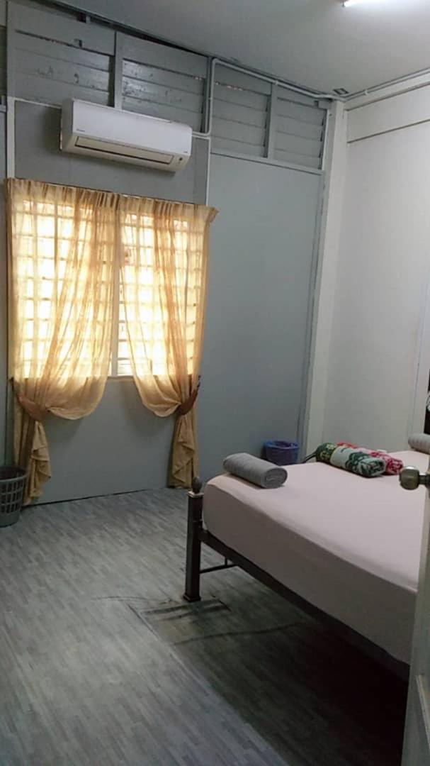 Ila Homestay Kuala Besut Jetty Eksteriør billede