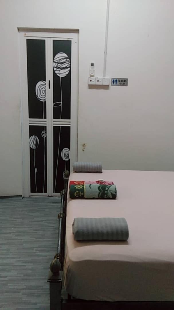 Ila Homestay Kuala Besut Jetty Eksteriør billede